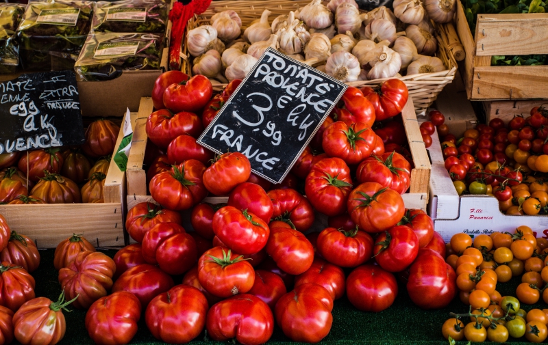 primeur-LA VALETTE DU VAR-min_tomatoes-4050245